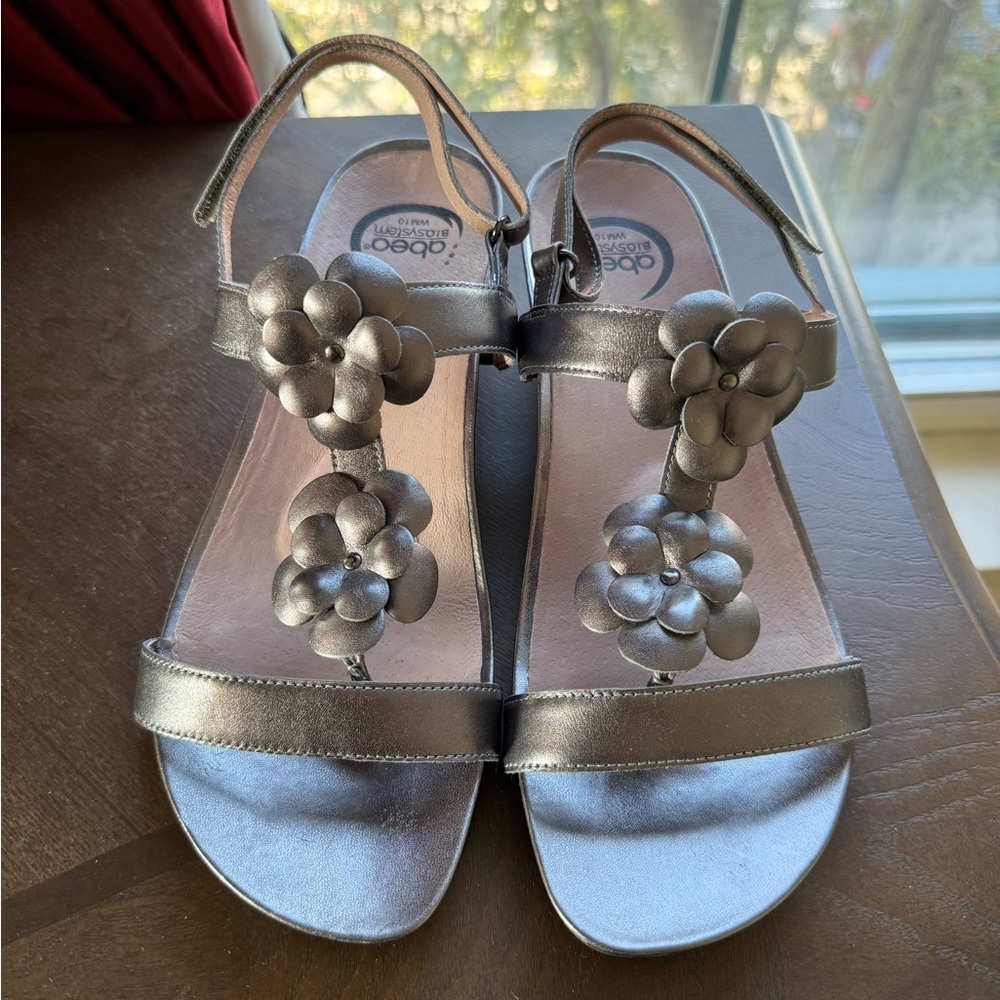 Abeo Silver Wedge Sandals